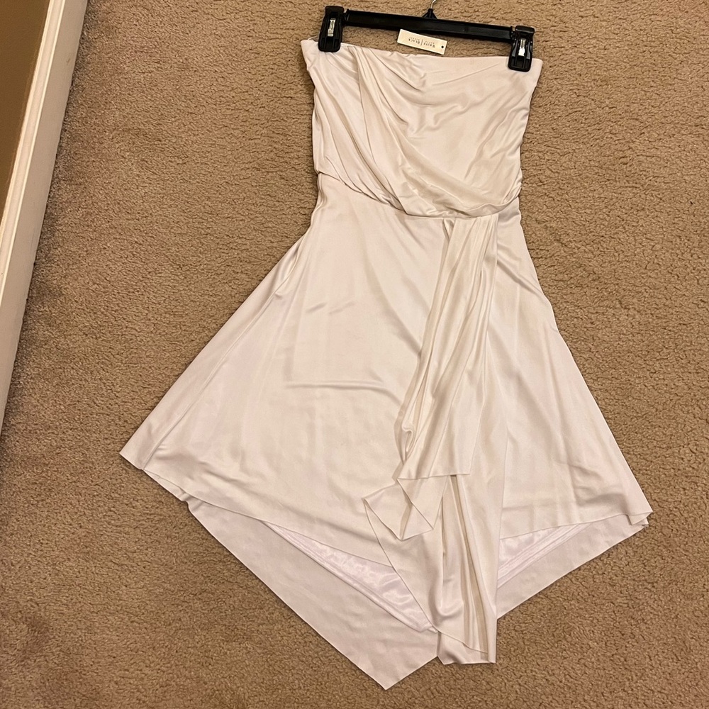 Strapless dress